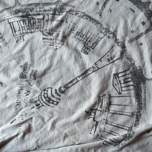 Raubdruckerin Berlin manhole cover t-shirt